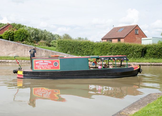 Custom Built Narrow Boat Ouzel 2