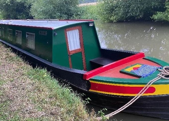 Custom Built Narrow Boat Pennine