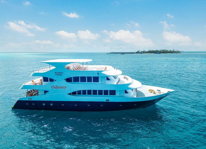 Custom Built 98 Maldives Legend Odyssey