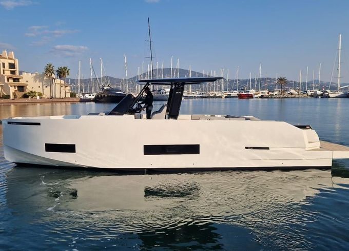 De Antonio D42 Open Cajuma