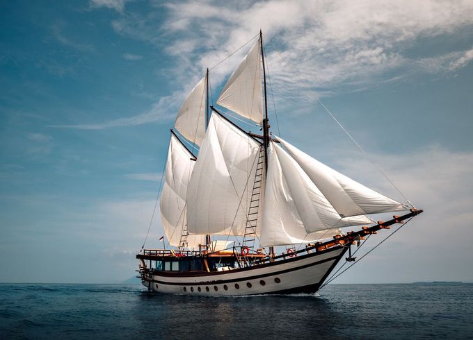 Custom Built Phinisi Senja