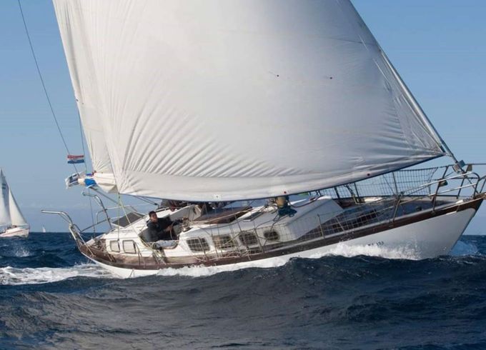 Cutter 1 Zora