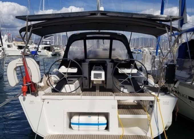 Dufour 360 Ares1