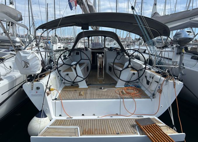 Dehler 38 Redshift