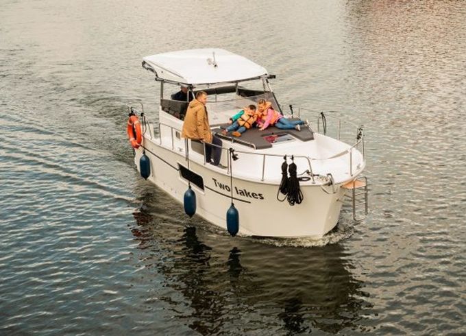 Delphia Nautika 830 You and Me