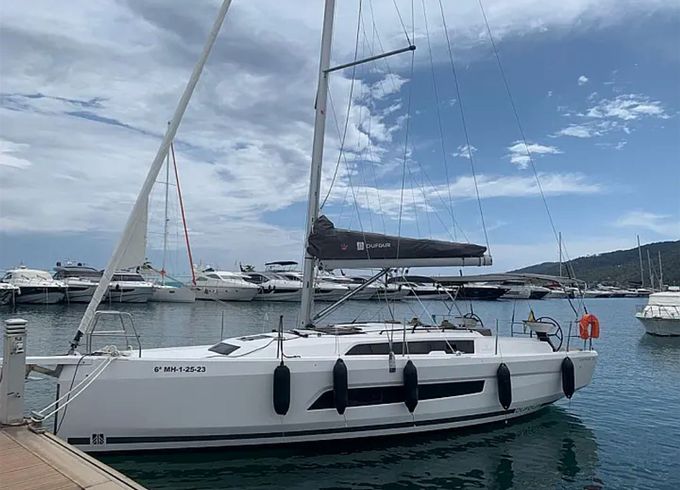 Dufour 37 Sirius