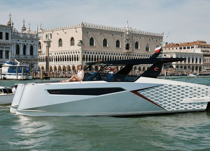 Dracan 42 Gemini