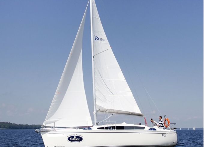 Delphia 33 MC Biały Lew 1