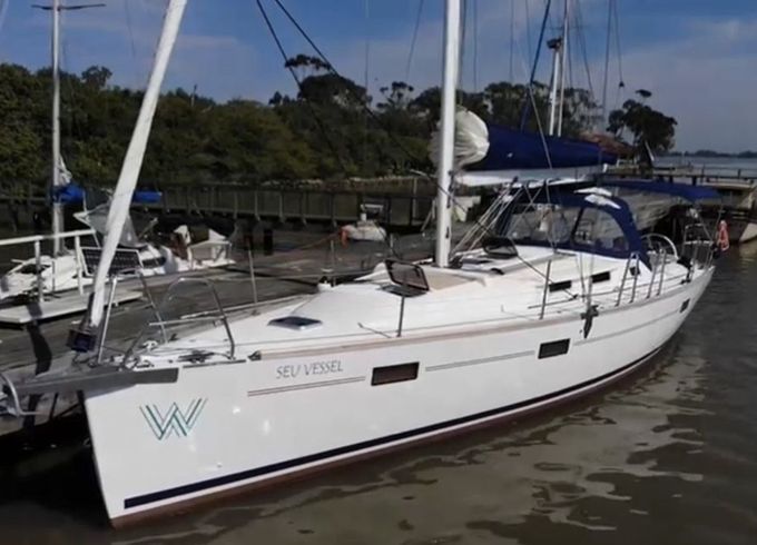 Delta 41 Seu Vessel