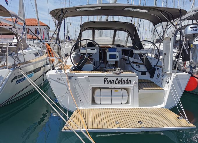 Dufour 360 Pina Colada