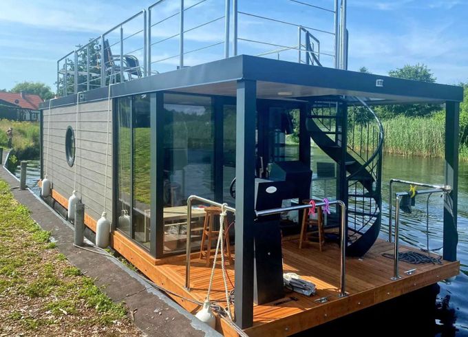 Direkt Boote Woodstream Barcelona