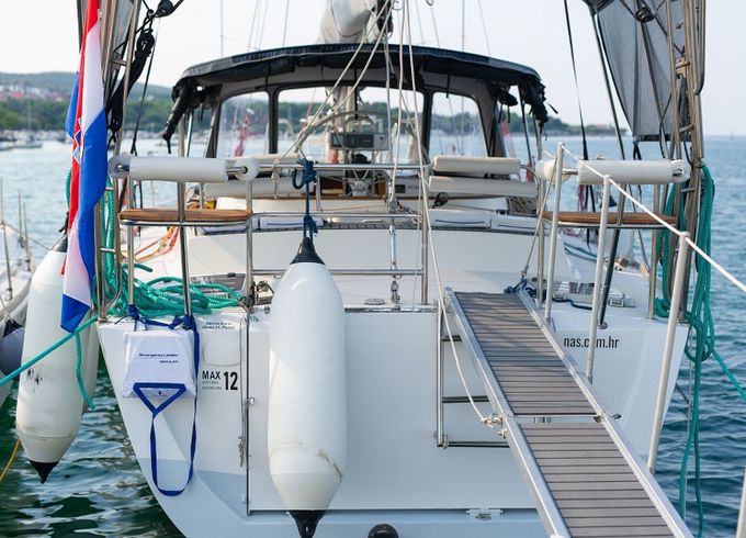 Dolphin 50 Amica