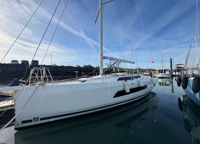 Dufour 37 Rhapsody