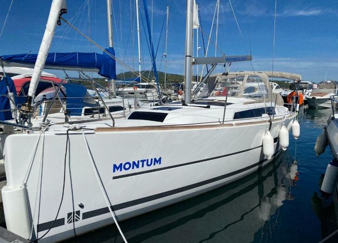 Dufour 360 Montum