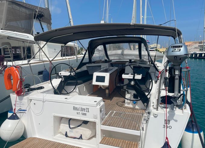 Dufour 390 Alma Libre 9