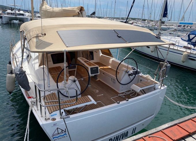 Dufour 382 Diniva 2