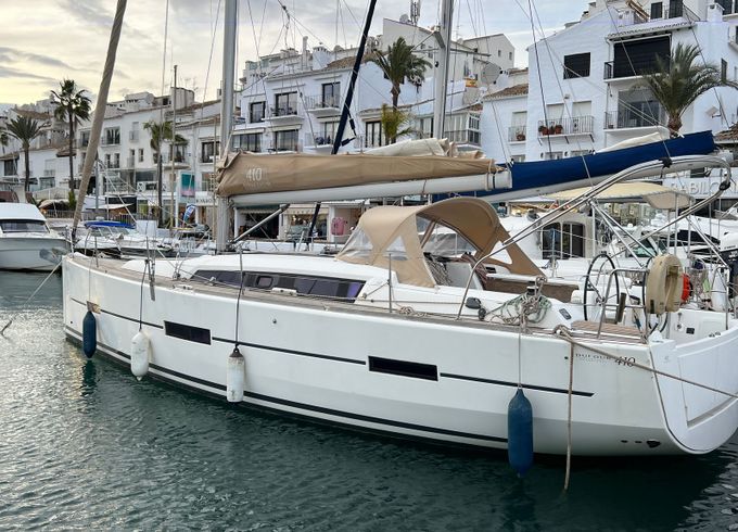 Dufour 410 Varuna