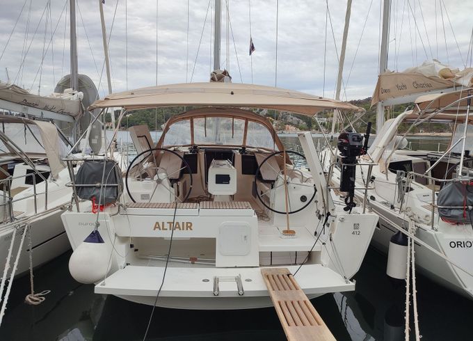 Dufour 412 Altair