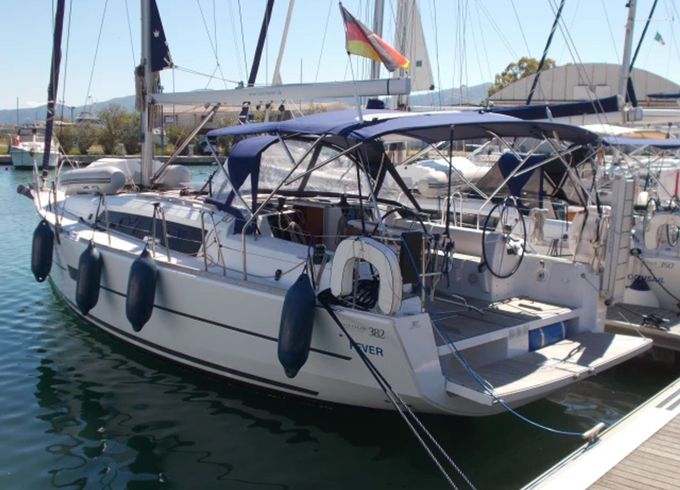 Dufour 382 Fever