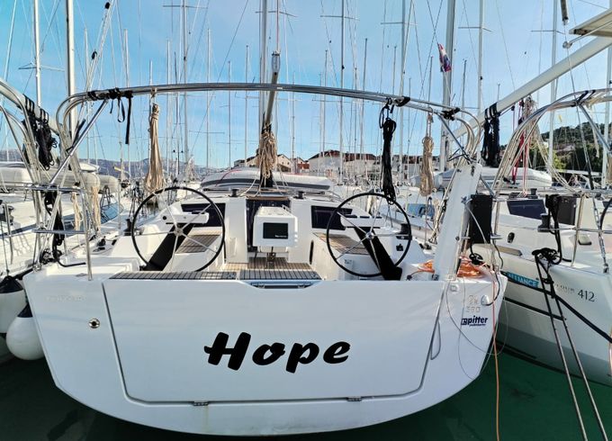Dufour 390 Hope