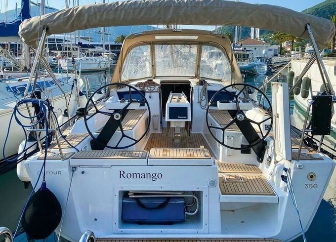 Dufour 360 Romango