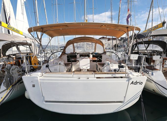Dufour 412 Adrio