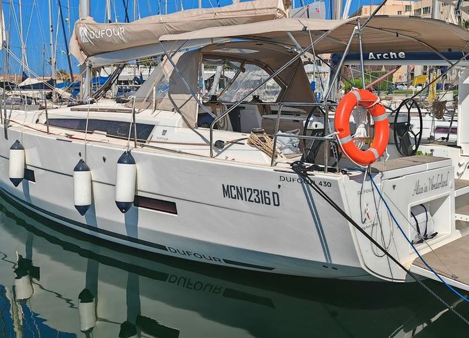 Dufour 430 Alice in Wonderland