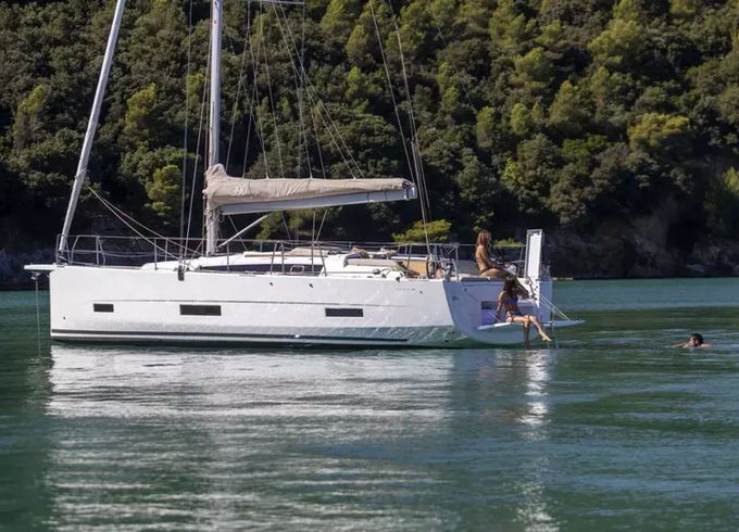 Dufour 390 Bambina