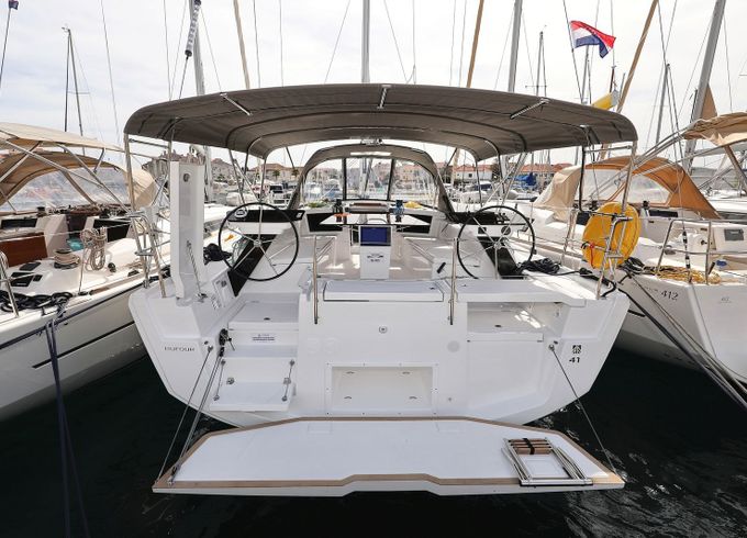 Dufour 41 Wild Rose