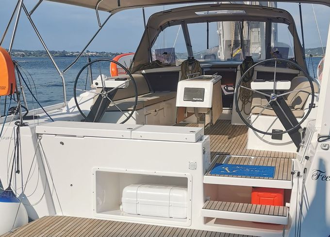 Dufour 430 Feeling Good
