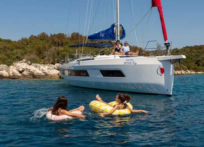 Dufour 44 Sunsail 25