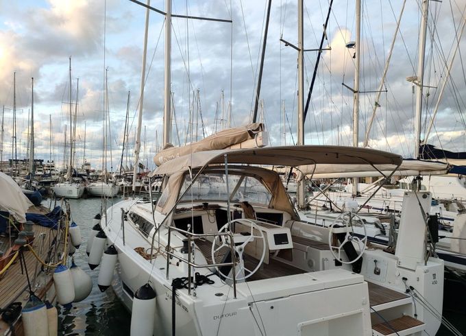 Dufour 430 Akira