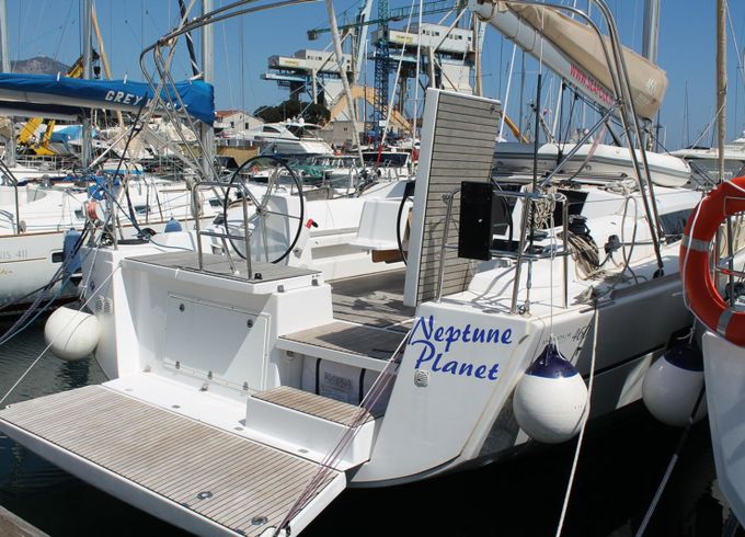 Dufour 460 GL Neptune Planet