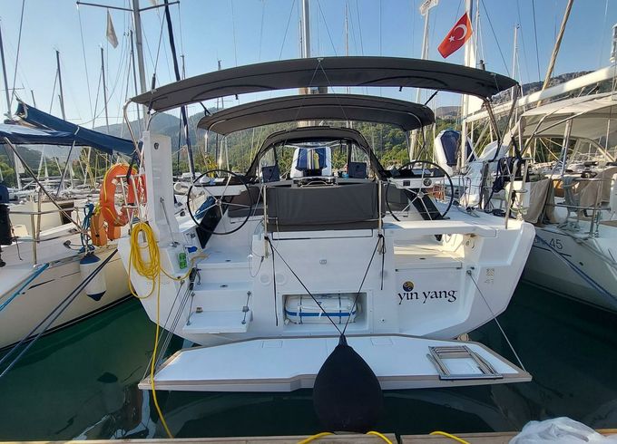 Dufour 41 Yin Yang