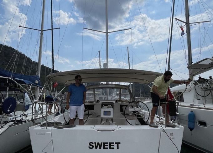 Dufour 430 Sweet