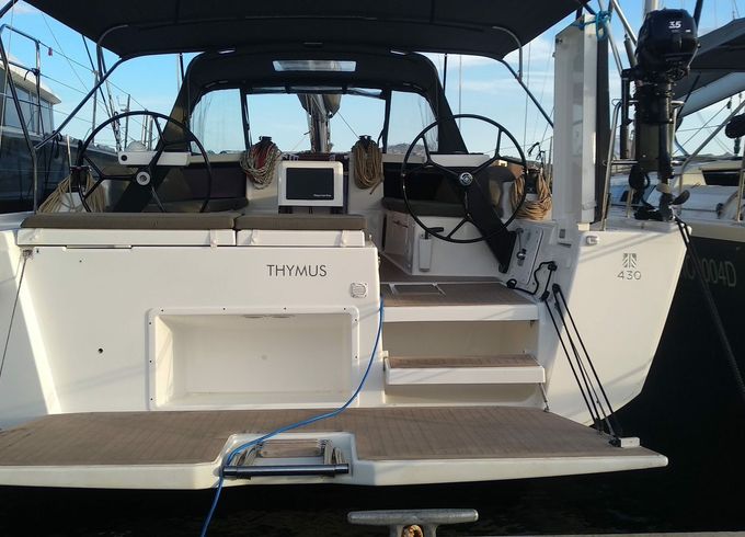 Dufour 430 Thymus