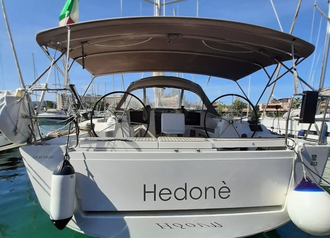 Dufour 412 Hedone