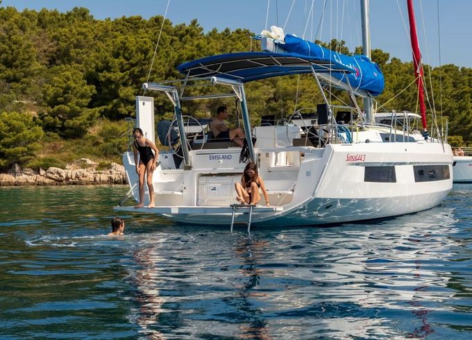 Dufour 44 Sunsail 25