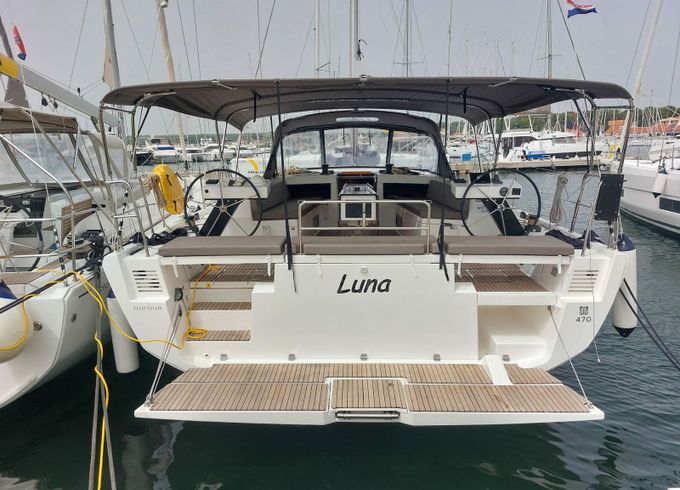 Dufour 470 Luna