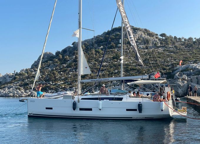 Dufour 430 Isabella