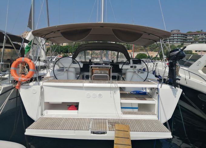 Dufour 520 GL Moscow Mule