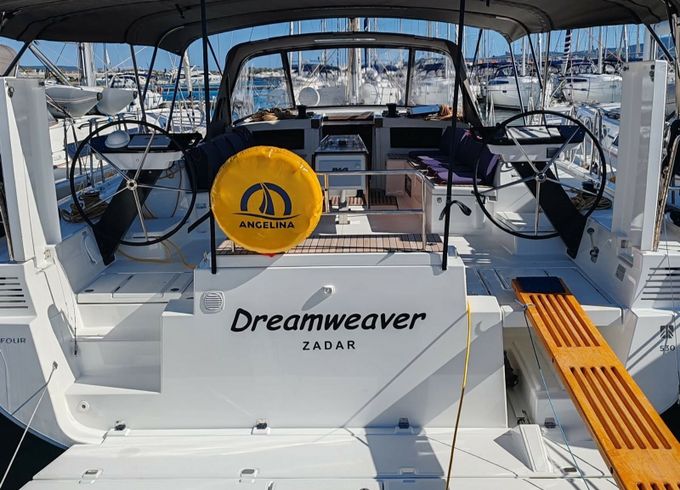 Dufour 530 Dreamweaver