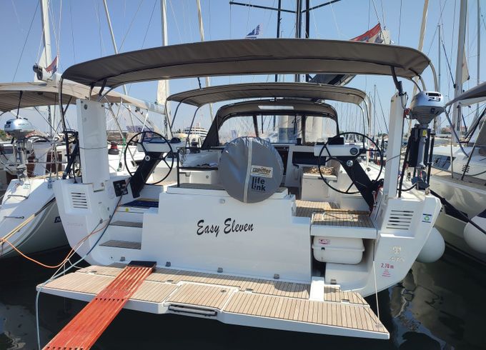 Dufour 470 Easy Eleven