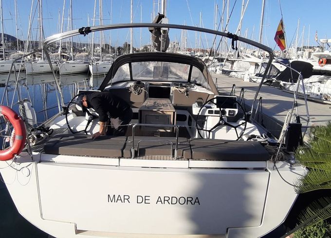 Dufour 520 GL Mar de Ardora