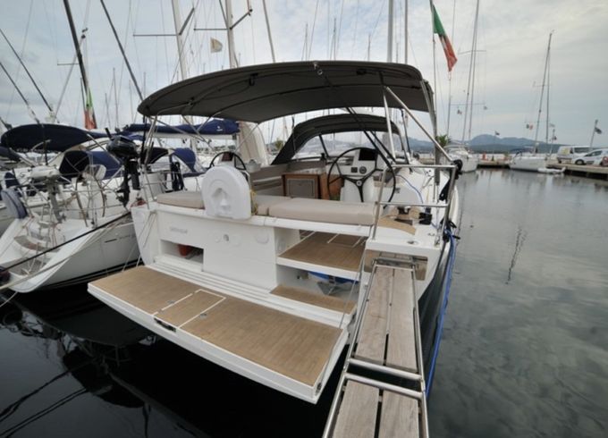 Dufour 520 GL Greenleaf