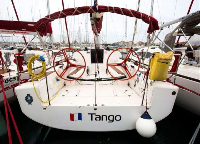 Elan 350 Tango