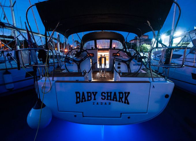 Elan 40 Baby Shark