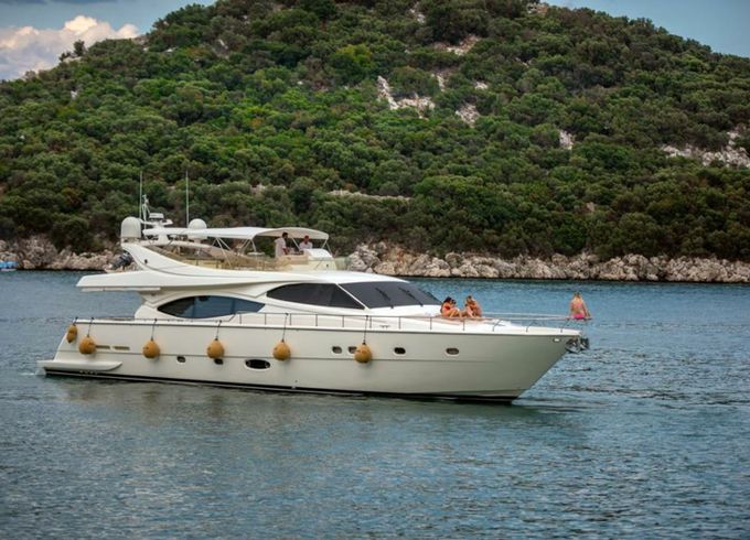 Ferretti 760 Agl