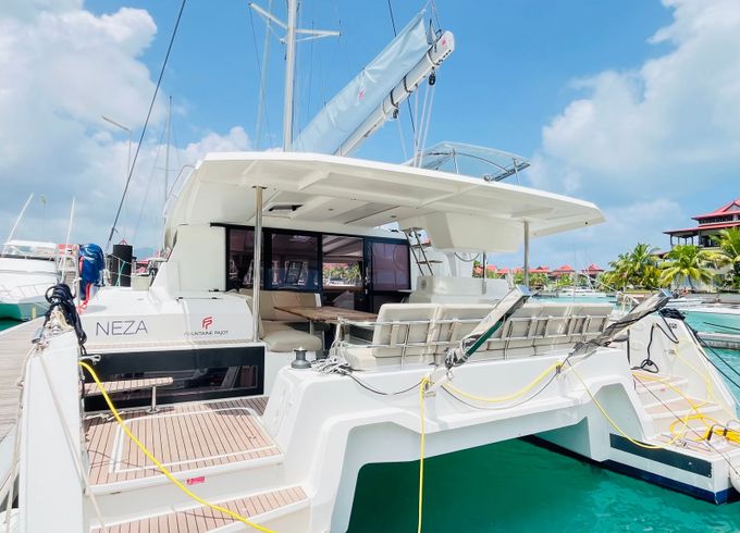 Fountaine Pajot Astrea 42 Neza