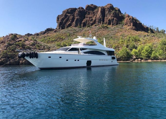 Ferretti 830 Ferretti